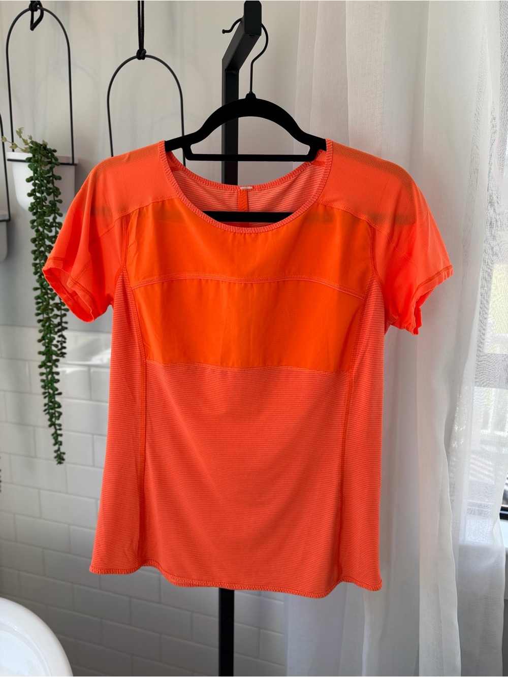 Lululemon RUN:Fast Track SS SIZE 8 color “pizzaz”